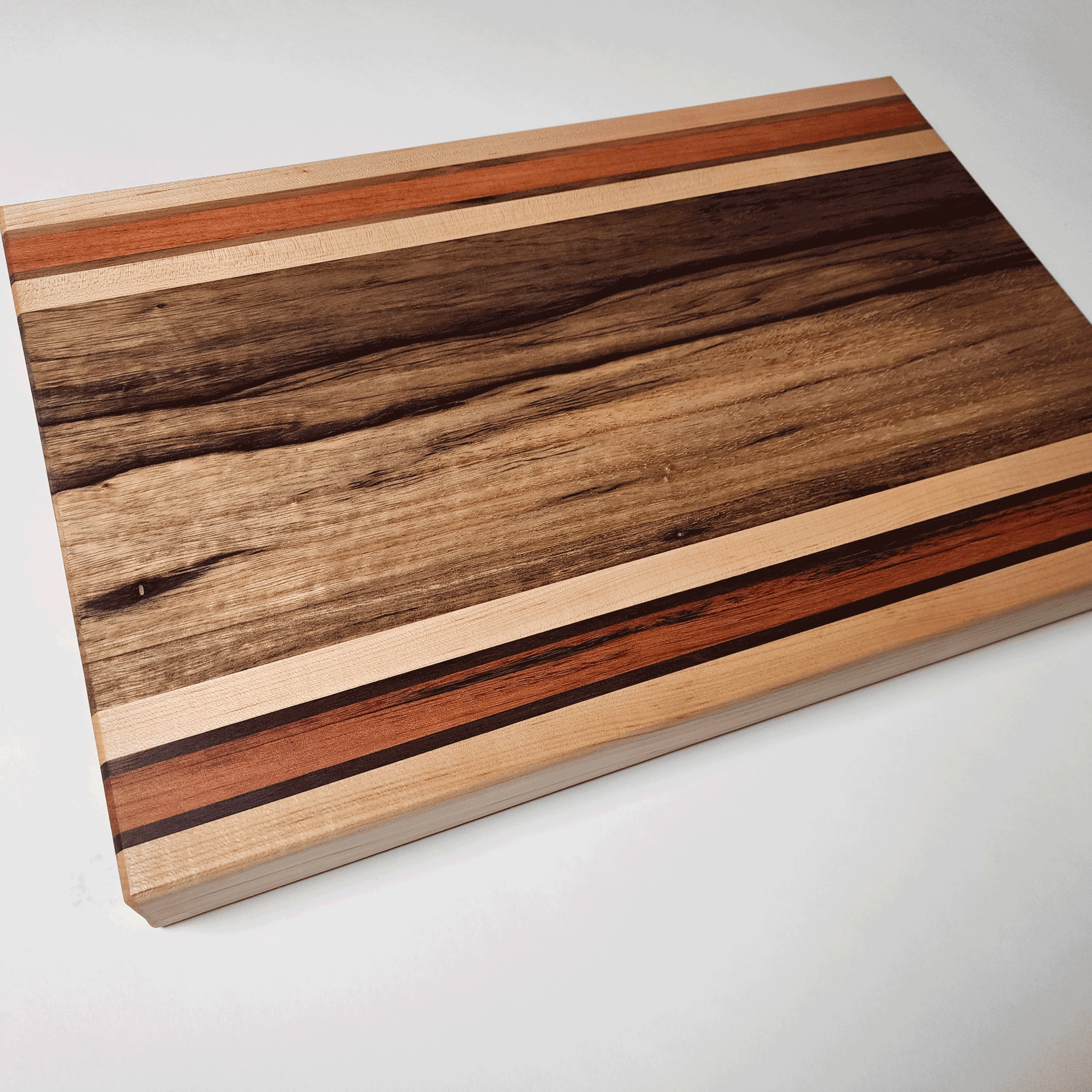 Thick Edge Grain Cutting Board | Black Limba Center 18x12.5x1.5