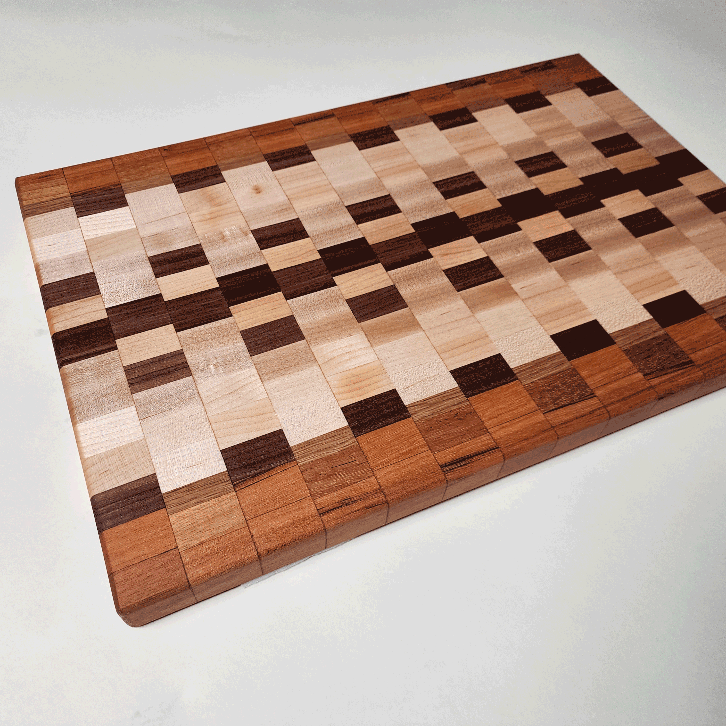 Alternating Pattern Cutting Board 18x12x1