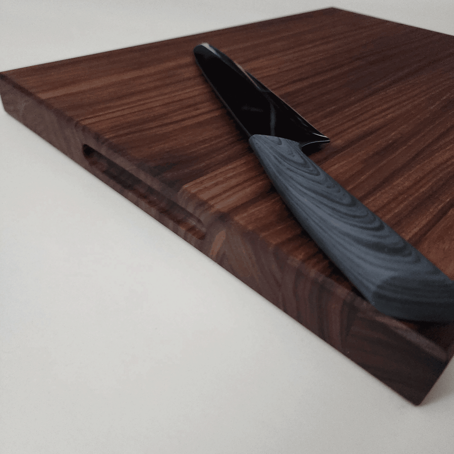 Edge Grain Walnut Cutting Board 1.5" Thick