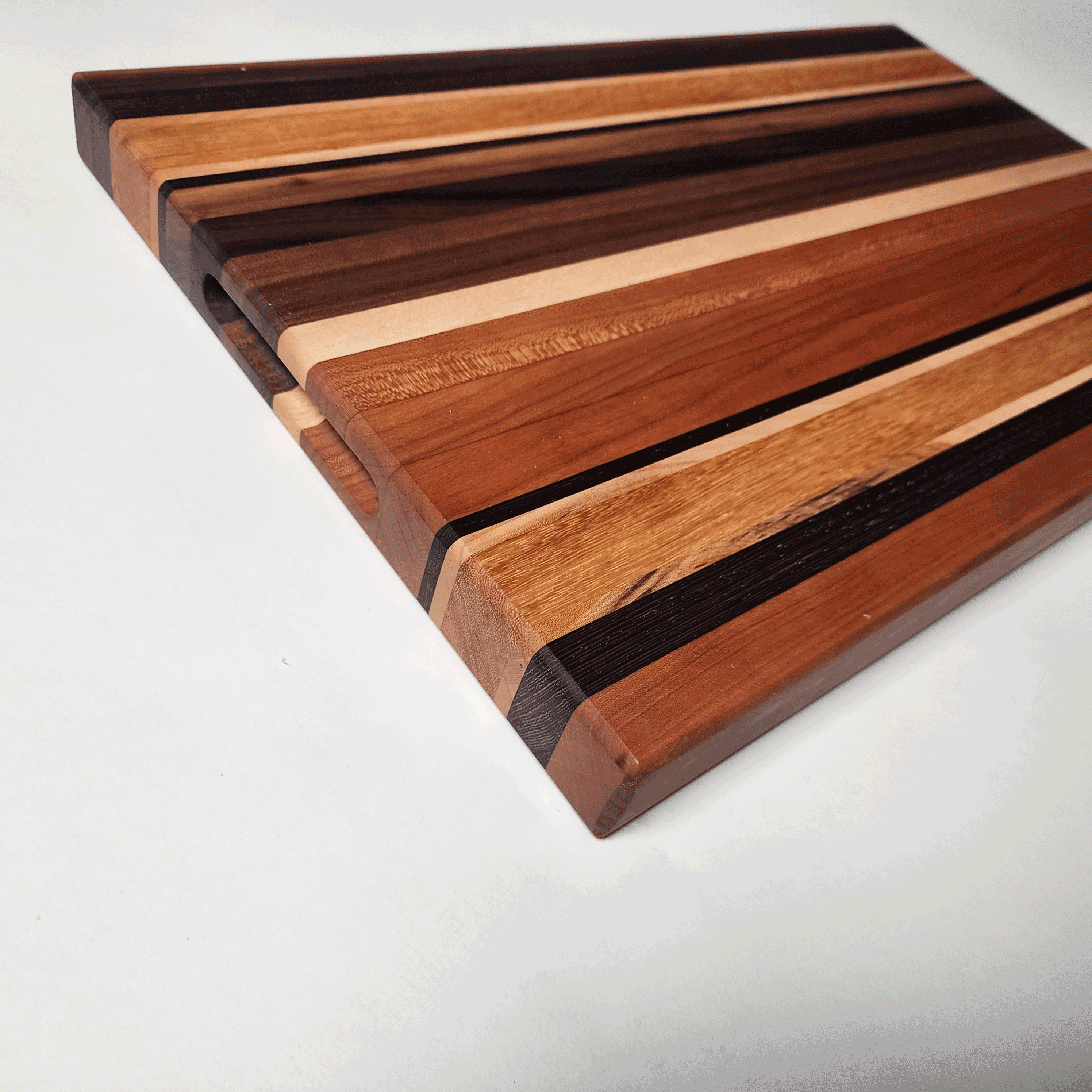Edge Grain Cutting Board (Reflection) 18x12x1.25