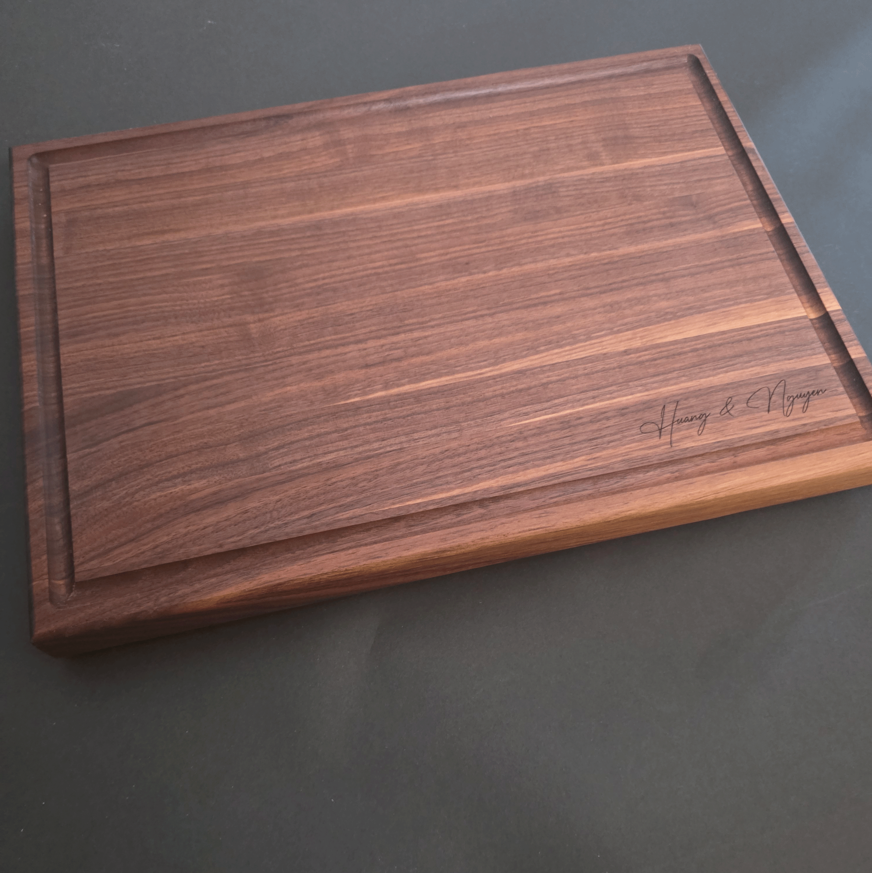 Edge Grain Walnut Cutting Board 1.5" Thick
